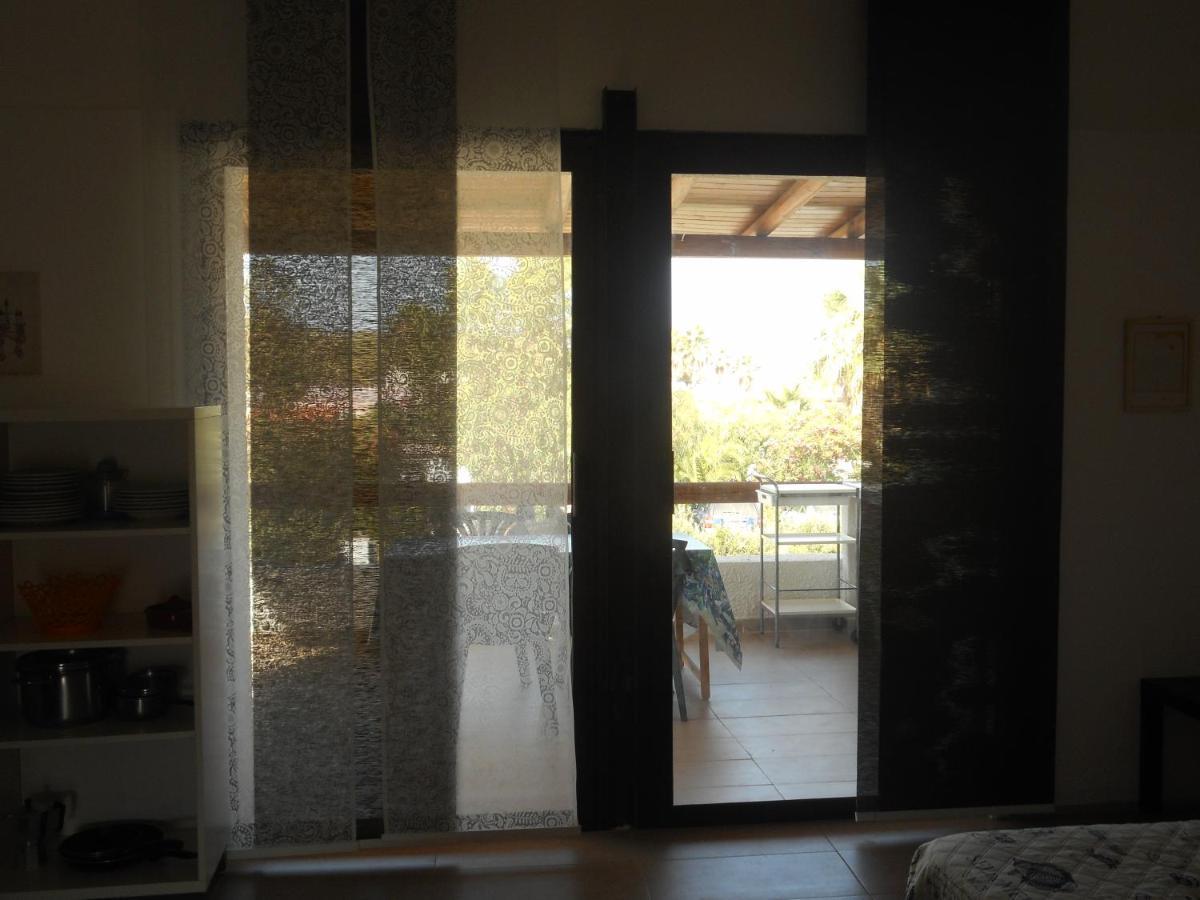 Menichetta Bilo 5 Posti Con Piscina Gratuita Dal 13 Luglio Al 1 Settembre Apartment Vulcano  Exterior photo